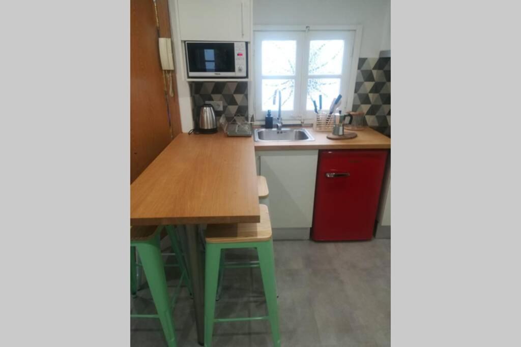M3 Terrace. Cool Apartment 15 Min Center By Metro 에스풀루게스데로브레가트 외부 사진